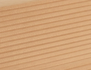 Nahaufnahme einer MDF-Platte mit feiner Schichtung, ideal für Möbelbau und Innenausbau.